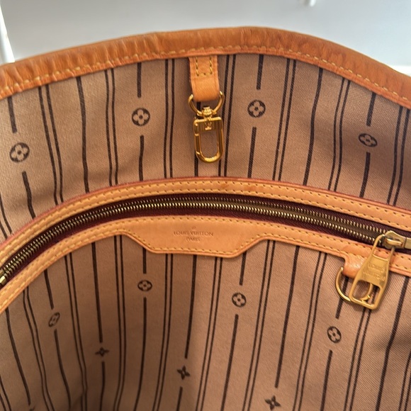 Louis Vuitton monogram canvas hobo bag, brown - Picture 7 of 7